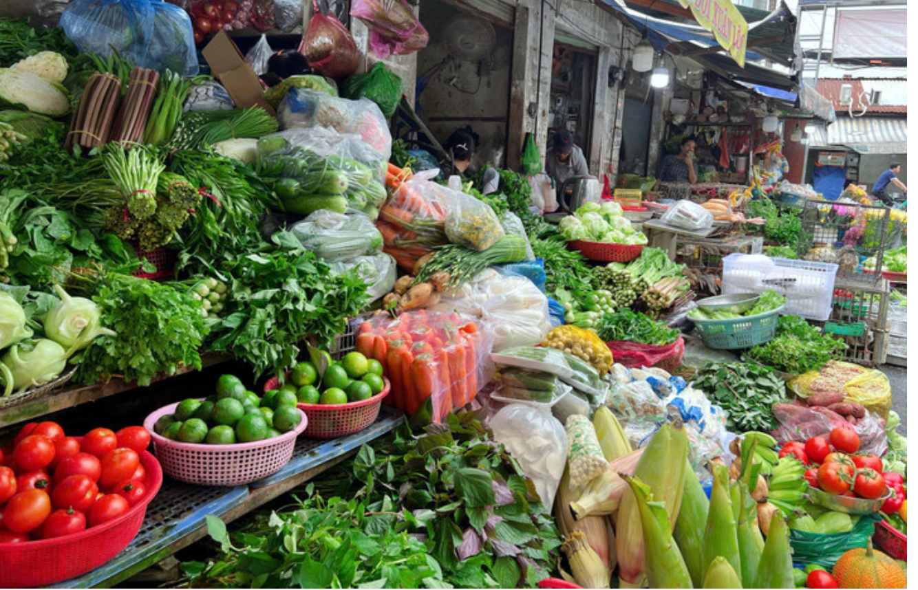 បរិមាណបន្លែ Da Lat នាំចូលមកទីក្រុងហូជីមិញមានការថយចុះដោយសារការបាក់ដីនៅ Lam Dong។