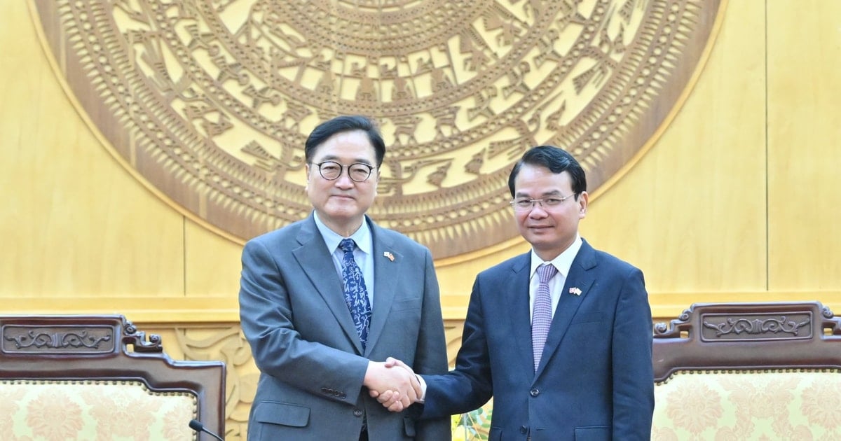 Chủ tịch Quốc hội Hàn Quốc Woo Won Shik thăm và làm việc tại Ninh Bình