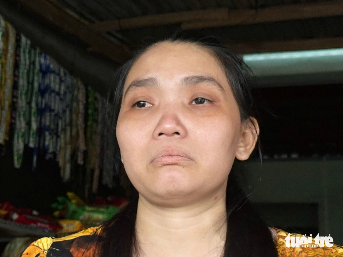 Hartverscheurende en tragische beelden van de overstroming van Hoa Thinh - Foto 12.