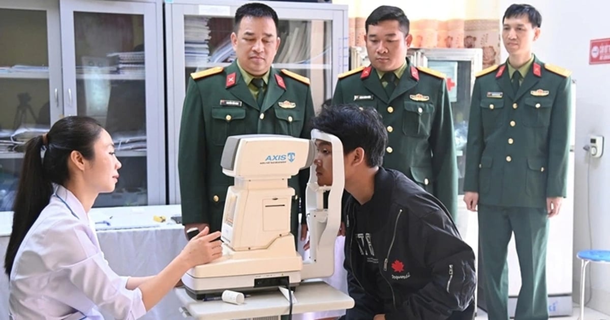 Quy định mới nhất về khám mắt trong khám tuyển nghĩa vụ quân sự