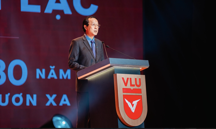 ĐH Văn Lang kỷ niệm 30 năm, đón Huân chương Lao động hạng Nhì - Ảnh 3.