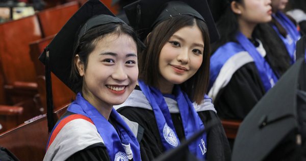 Hiệu trưởng ĐH Mở TP HCM gửi thông điệp tới tân cử nhân