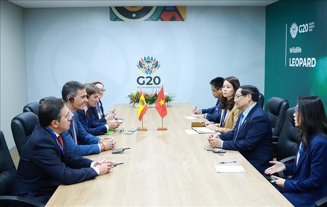 ຄຳບັນຍາຍຮູບພາບ