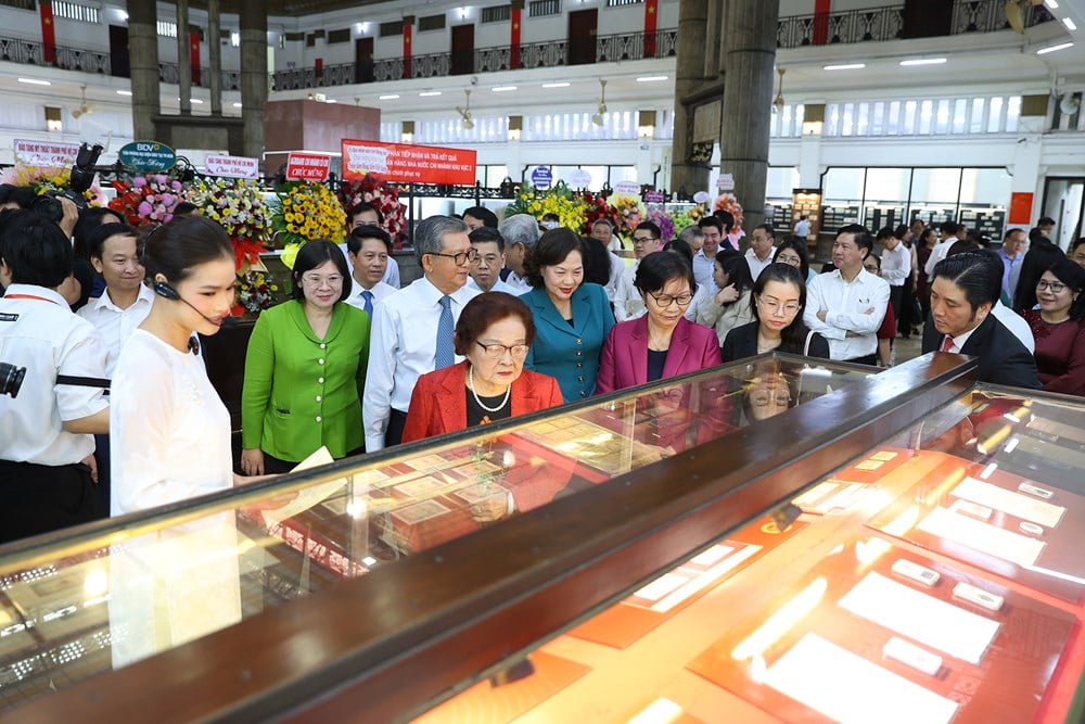 Khai mạc trưng bày 'Đồng tiền Việt Nam' với hơn 1.500 hiện vật