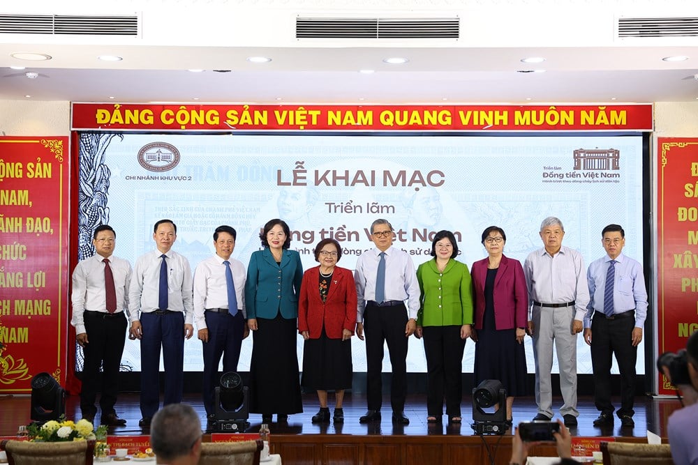 1.500'den fazla eserin yer aldığı 'Vietnam Paraları' sergisinin açılışı - fotoğraf 1