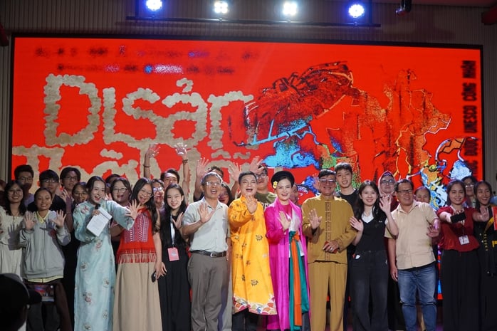 Sinh viên FPT “giữ lửa” di sản qua công nghệ - Ảnh 2.