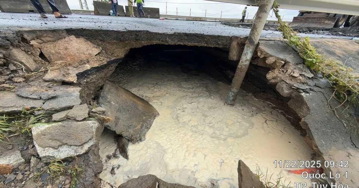 Dốc sức sửa chữa các tuyến giao thông bị mưa lũ tàn phá