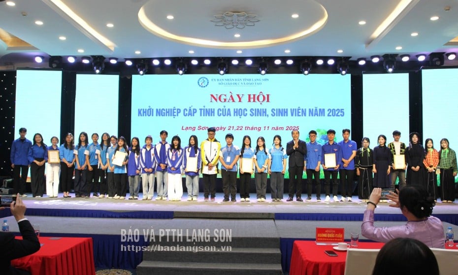 Tổng kết ngày hội đổi mới sáng tạo năm học 2025 - 2026