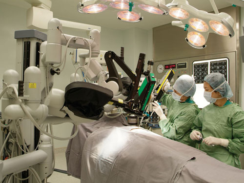 न्यूनतम आक्रामक कोलोरेक्टल सर्जरी में नई प्रगति