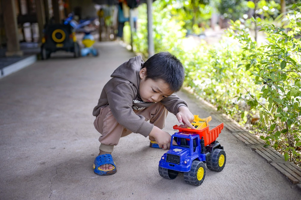 ຢູ່​ເຂດ​ຍົກຍ້າຍ​ຖິ່ນ​ຖານ Co Huong