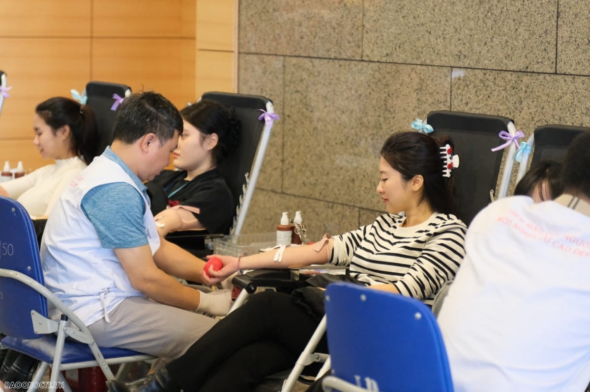 Ngày hội hiến máu 'Trái tim Ngoại giao': Lan tỏa trách nhiệm xã hội của tuổi trẻ Bộ Ngoại giao