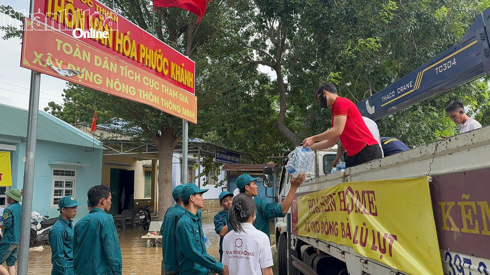 Trong những thời khắc gian nan, tinh thần đoàn kết càng phải giữ vững