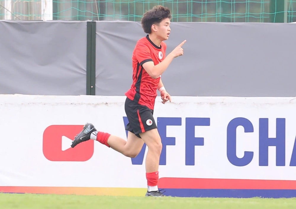 Hong Kong vs Macau 1.jpg