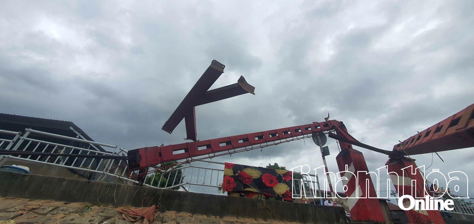 Was von der Khanh-Nam-Hängebrücke übrig geblieben ist