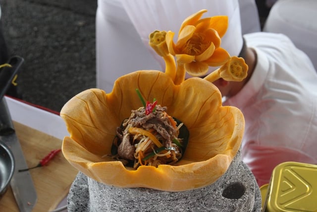 Cả trăm món ngon từ sợi gạo và bún trong Ngày hội Sợi gạo Việt ở TP.HCM - Ảnh 1.