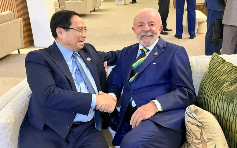 El primer ministro Pham Minh Chinh y el presidente brasileño Lula da Silva - Foto: VGP Thủ tướng Phạm Minh Chính và Tổng thống Brazil Lula da Silva - Ảnh: VGP