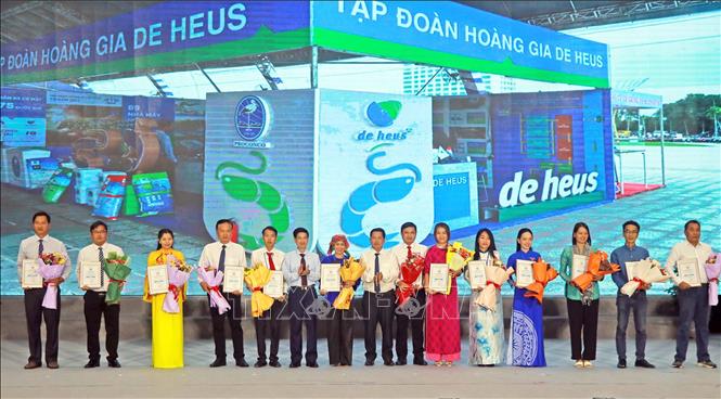 ຄຳບັນຍາຍຮູບ