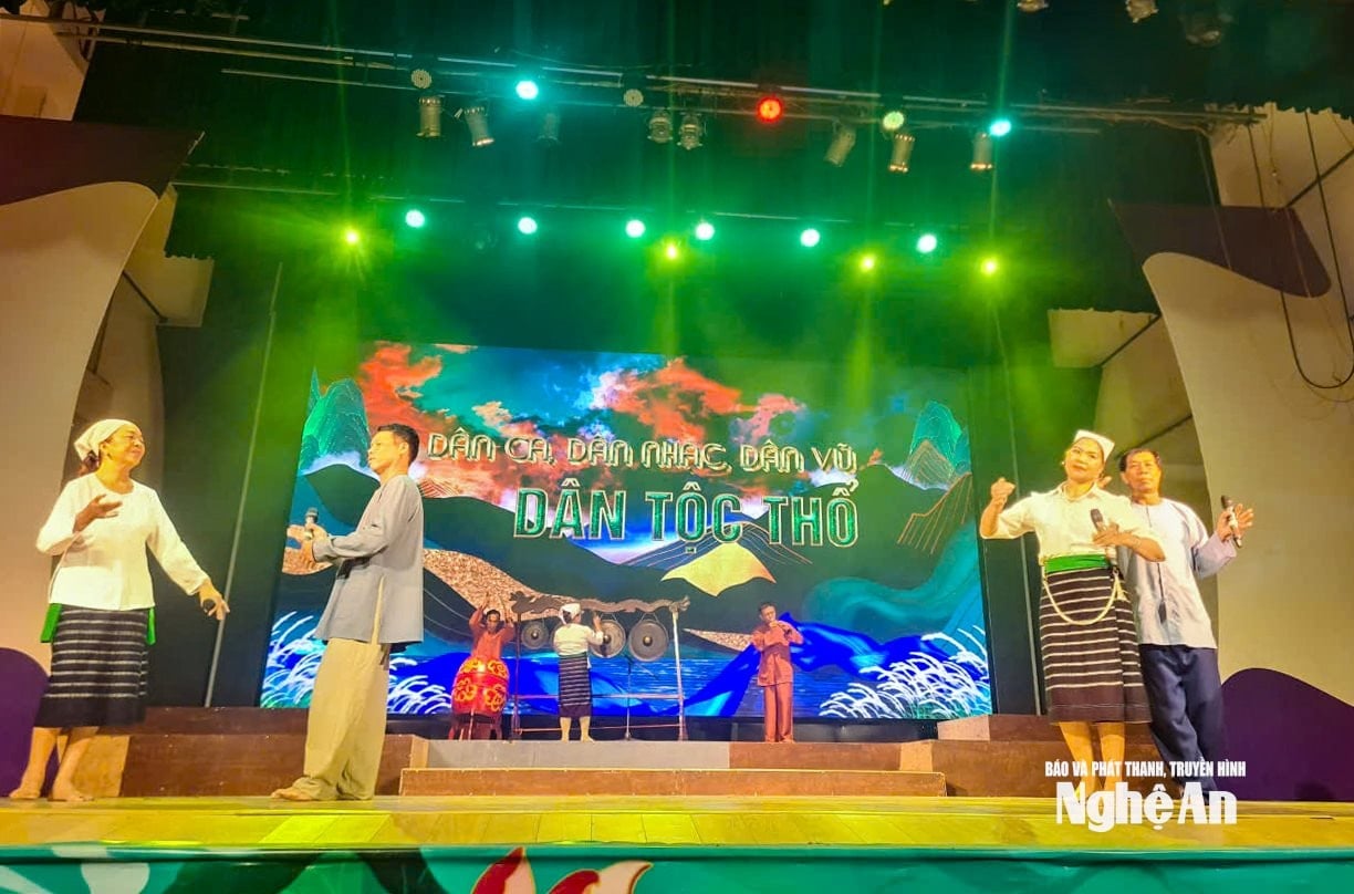 សកម្មភាពនៅថ្នាក់បណ្តុះបណ្តាលជនជាតិ Tho