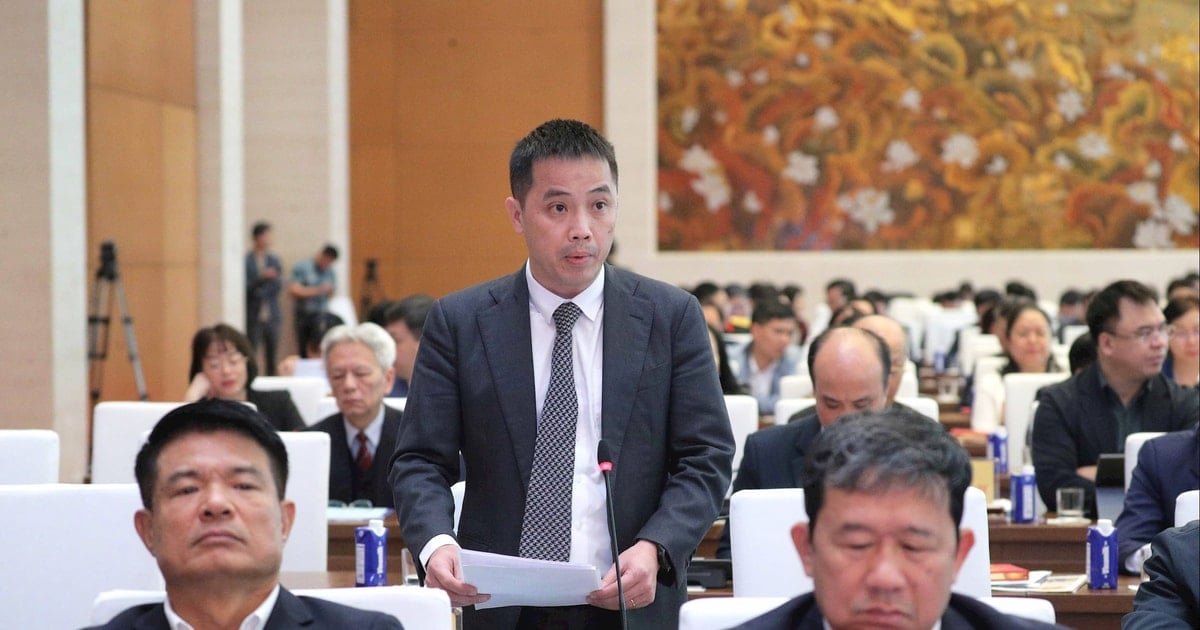 Cải cách thể chế toàn diện, đồng bộ gắn với giám sát của doanh nghiệp, xã hội