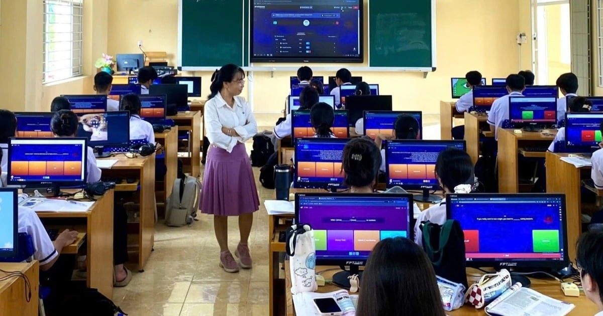 Cô giáo U50 với cách dạy tiếng Anh thu hút học trò