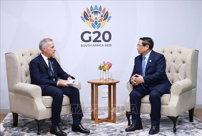 Thủ tướng Phạm Minh Chính gặp lãnh đạo nhiều nước và các tổ chức quốc tế