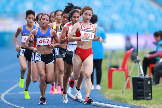 Nguyễn Thị Oanh - nhà vô địch bền bỉ - Ảnh 1.