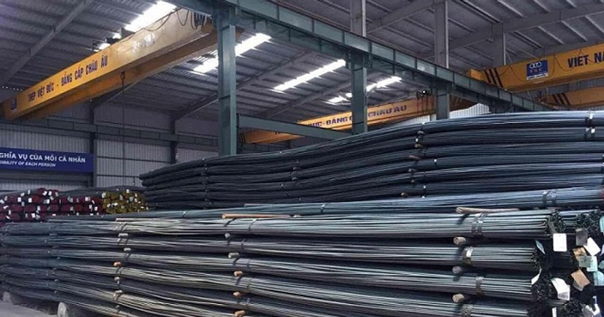 Giá thép hôm nay 23/11: Thế giới giảm nhẹ, trong nước ổn định