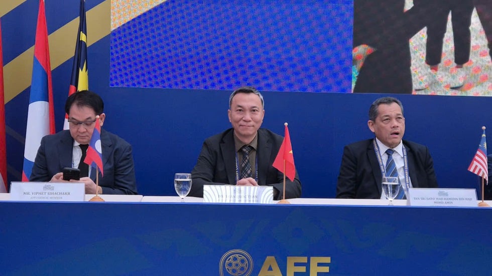 Chủ tịch AFF cảm ơn Chủ tịch VFF Trần Quốc Tuấn tại sự kiện quan trọng của bóng đá khu vực- Ảnh 1.