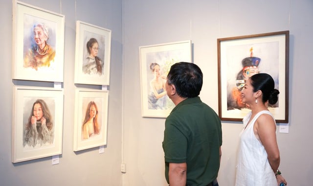 Ngắm chân dung màu nước của ca sĩ Phạm Thu Hà và... hơn thế nữa- Ảnh 4.