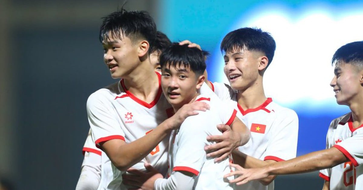 Thắng đậm 6-0, U17 Việt Nam vẫn xếp sau Malaysia