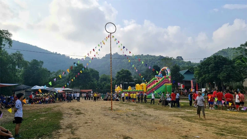 تونغ كون - لعبة مثيرة في المرتفعات