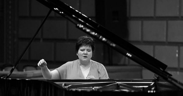 Nghệ sĩ dương cầm Dana Ciocarlie giới thiệu dự án kết nối âm nhạc Việt - Pháp