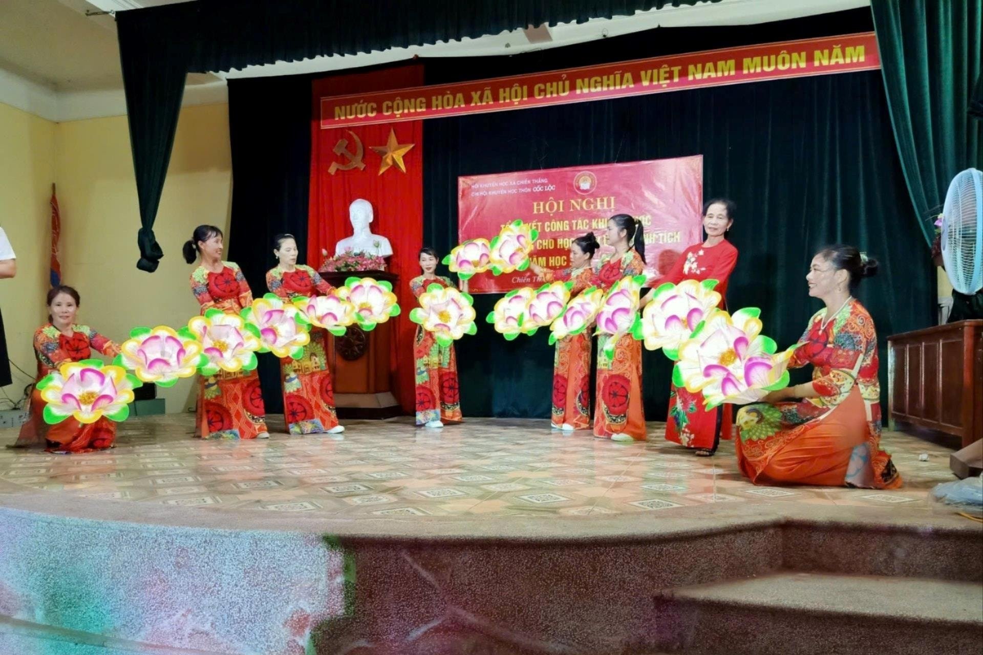 Xây dựng nông thôn mới cần đầu tư hài hòa các thiết chế văn hóa