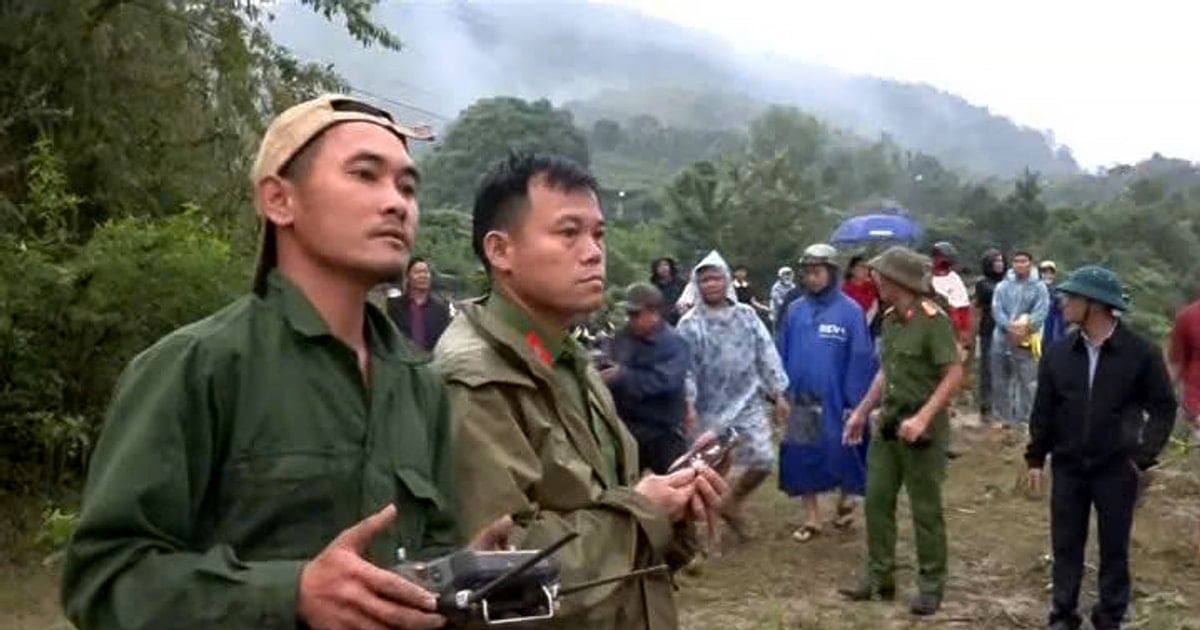 Biểu dương người điều khiển drone cứu người trong lũ dữ