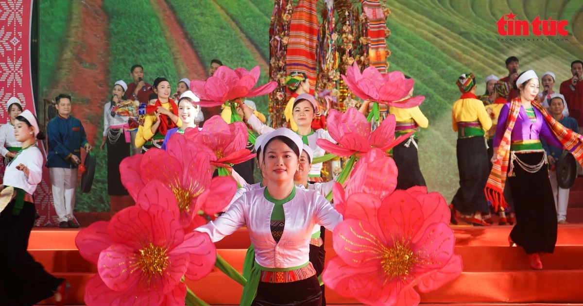 Khai mạc Ngày hội Văn hoá dân tộc Mường lần thứ II