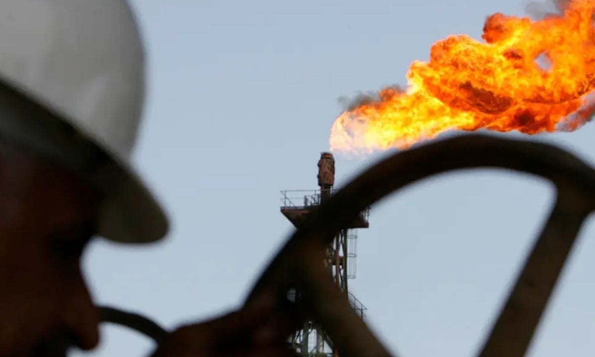 Giá xăng dầu hôm nay 23/11/2025 ở trong nước và thế giới mới nhất