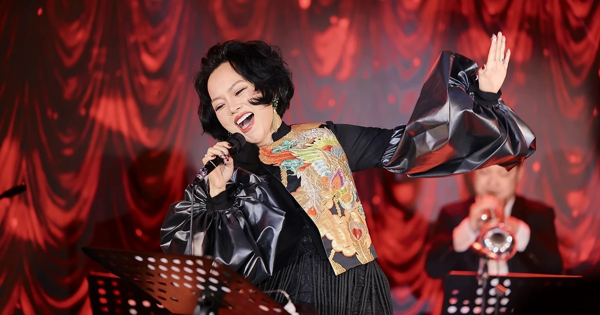 Ca sĩ Thái Thùy Linh và nhạc sĩ Nguyễn Quang kết hợp jazz với bolero