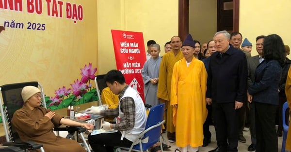 Phó Thủ tướng Thường trực dự ngày hội 'Hiến máu cứu người - hành Bồ Tát đạo'