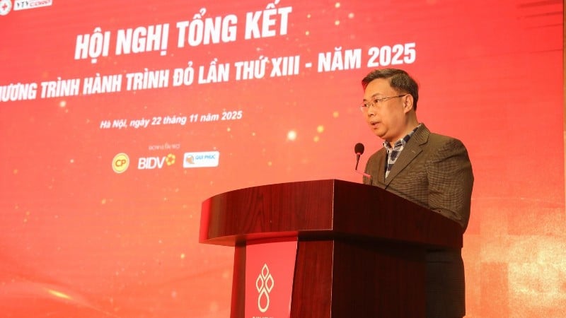 Førsteamanuensis, dr. Nguyen Ha Thanh, direktør for Nasjonalt institutt for hematologi og blodoverføring, leder av organiseringskomiteen for Den røde reisen.