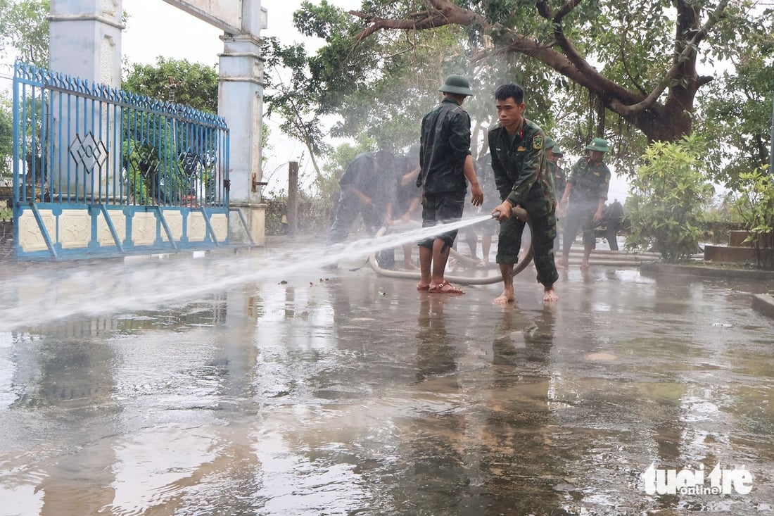 giúp dân - Ảnh 10.