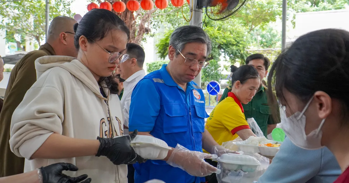 TPHCM dốc toàn lực hỗ trợ tỉnh Khánh Hòa khắc phục thiệt hại do mưa lũ