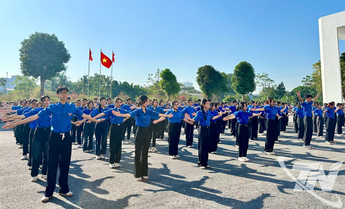 Hơn 1.500 sinh viên tham gia Ngày hội dân vũ