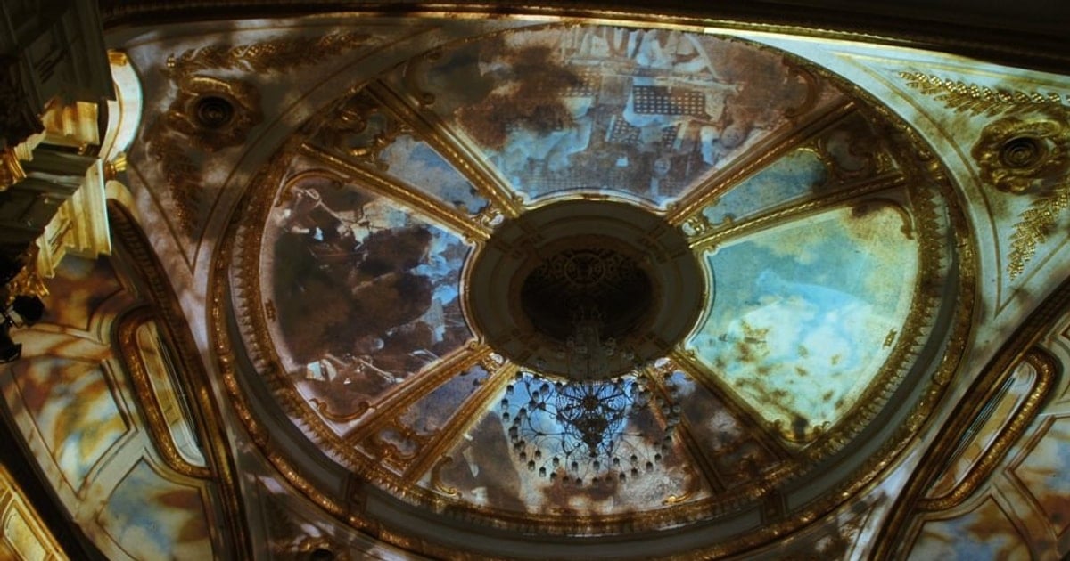 Nhà hát Lớn kể câu chuyện trăm năm bằng công nghệ ánh sáng