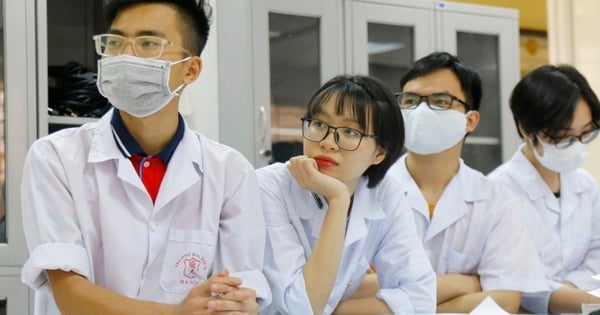 Dự thảo Luật Giáo dục đại học: Đừng để bác sĩ được đào tạo theo quy trình hành chính thay vì quy trình chuyên môn