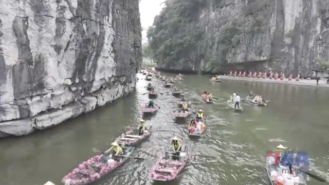 Ninh Bình: Bản tình ca mùa thu giữa lòng di sản Tràng An