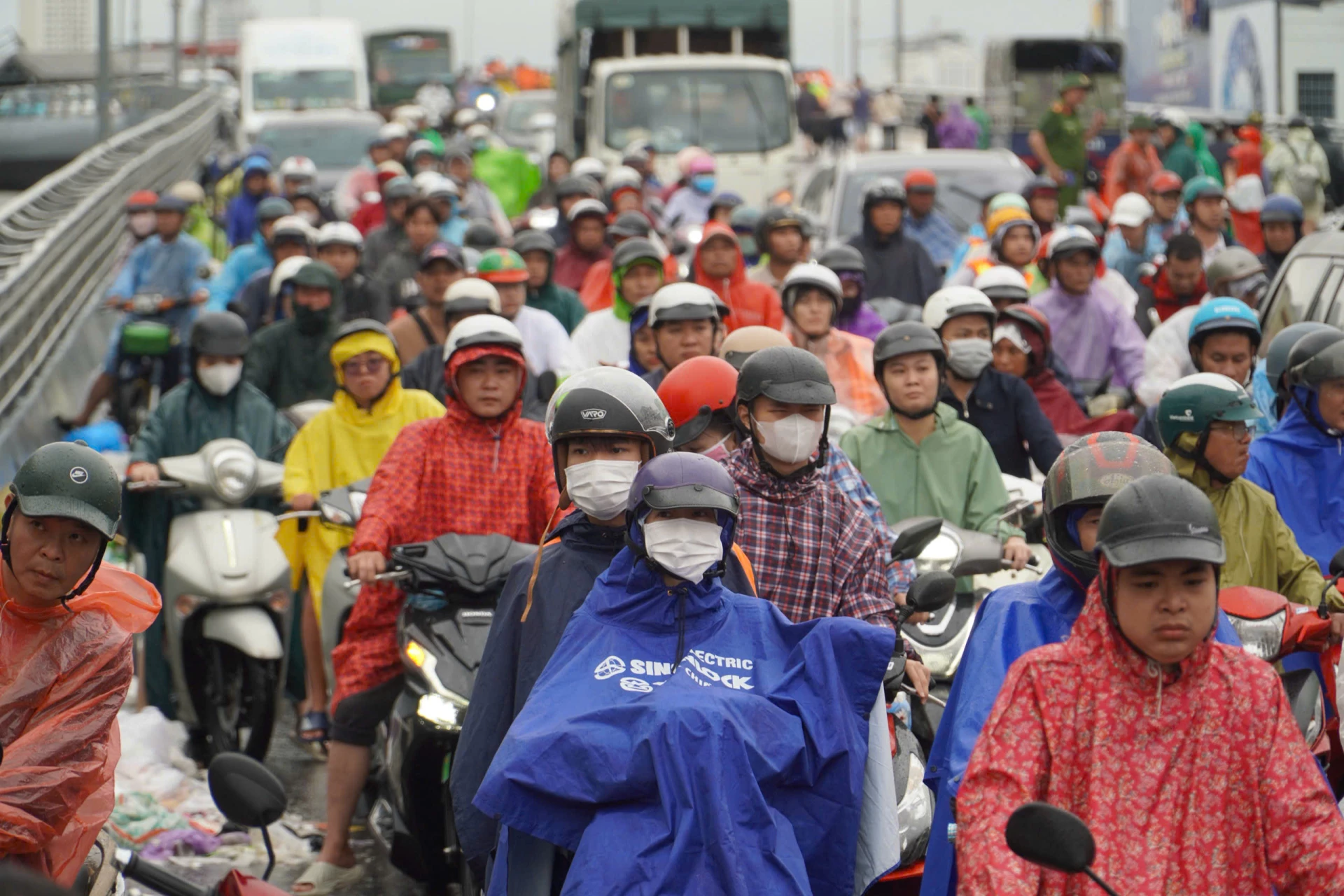 Sẽ xử lý nếu người dân tham gia giao thông ảnh hưởng đến công tác cứu hộ, cứu trợ