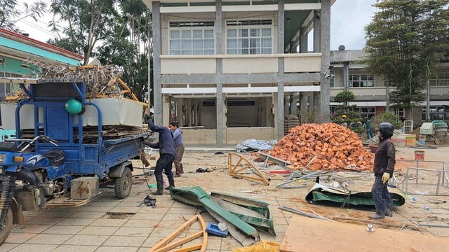 Lâm Đồng: Lũ lịch sử, trường học hư hỏng, học sinh chưa thể đến trường- Ảnh 4.