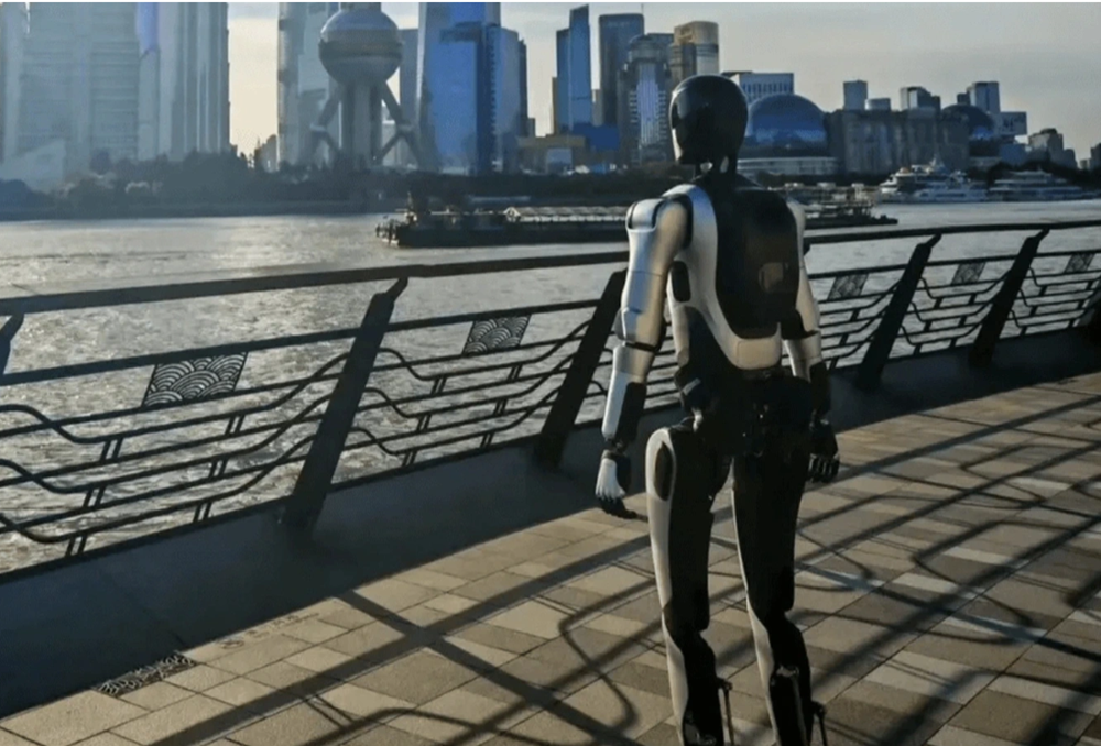 Robot Trung Quốc lập kỷ lục Guinness với hành trình đi bộ hơn 100 km