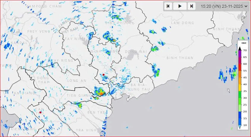 Bác bỏ tin đồn Phía Đông TPHCM xảy ra ngập lụt nghiêm trọng và sóng thần