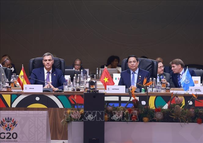 Подпись к фотографии